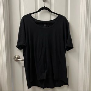 Eddie Bauer Basic Scoop Neck Tee